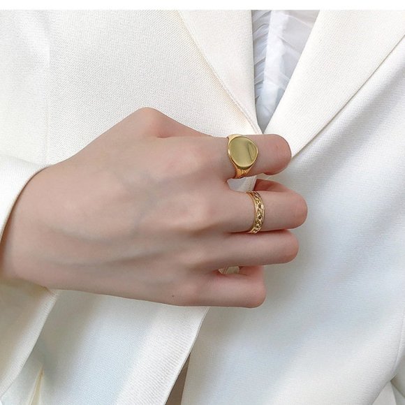 Minimalist 925 Sterling Silver Signet Ring Round Disc Ring (Gold) - Picture 8 of 9